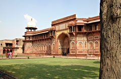 Agra Fort: Jahangir-palace
