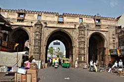 Ahmedabad: Teen darwaza