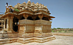 Gwalior: Saas-bahu temple