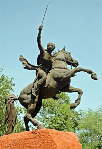 Jhansi: Rani laxmi bai statue