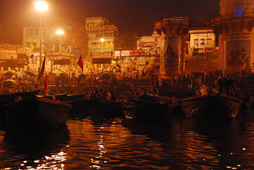 Varanasi-morgens-Frueh